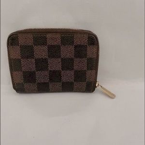 Louis Vuitton Zippy Coin purse